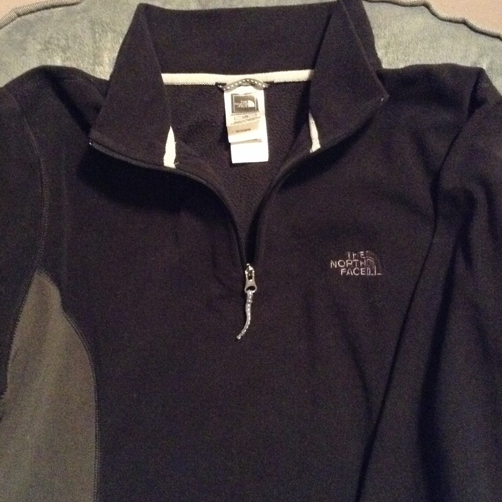 North Face Pullover - image 3